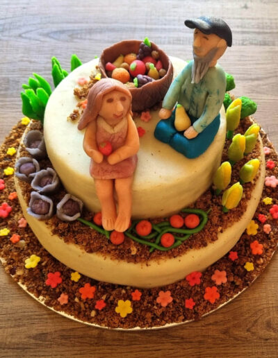 A custom cake design by Baking Friends